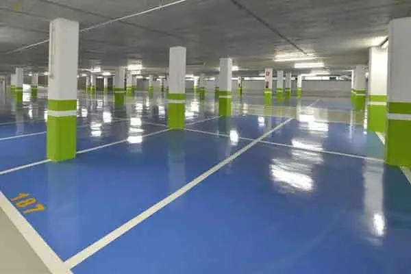 Limpieza industrial de parkings y pavimentos